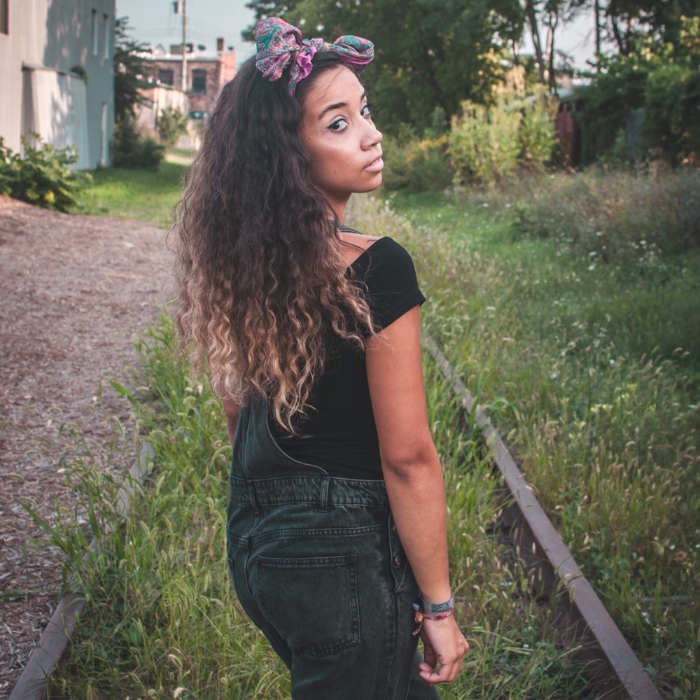 Meet your Posher, Lexi